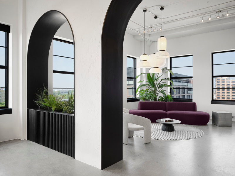 Dossier de presse | 6870-02 - Communiqué de presse | Le studio BlackSwan - Entre Quatre Murs - Design d’intérieur commercial - Crédit photo : Maxime Brouillet