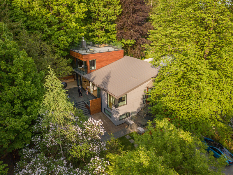 Dossier de presse | 6720-01 - Communiqué de presse | Sylvan Living - Dewson Architects - Architecture résidentielle - Aerial view - Crédit photo : ©2021 RVLTR / A. Marthouret
