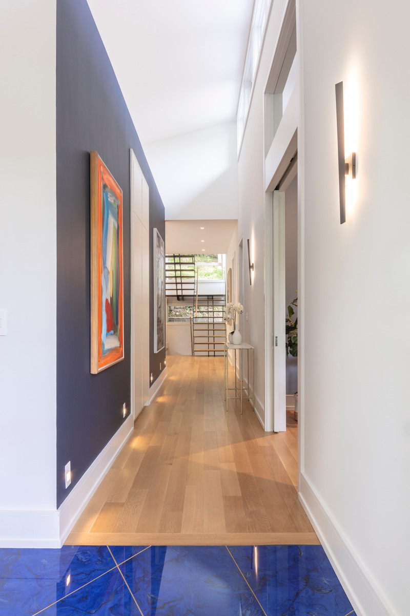 Dossier de presse | 6720-01 - Communiqué de presse | Sylvan Living - Dewson Architects - Architecture résidentielle - Vestibule - Crédit photo : ©2021 RVLTR / A. Marthouret