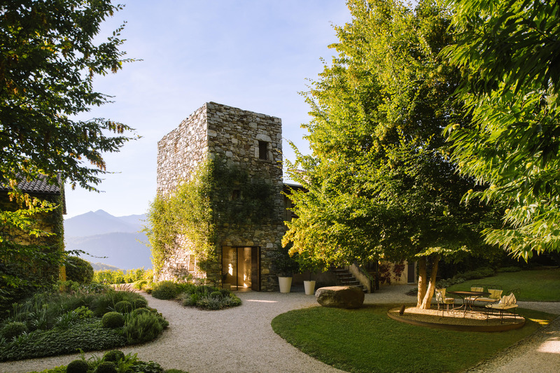 Press kit | 7351-01 - Press release | Quiet Luxury With Lake View - La Darbia Hotel Enchants Sophisticated Travelers - La Darbia Lago d'Orta - Lifestyle - Photo credit:  Tobias Kaser 