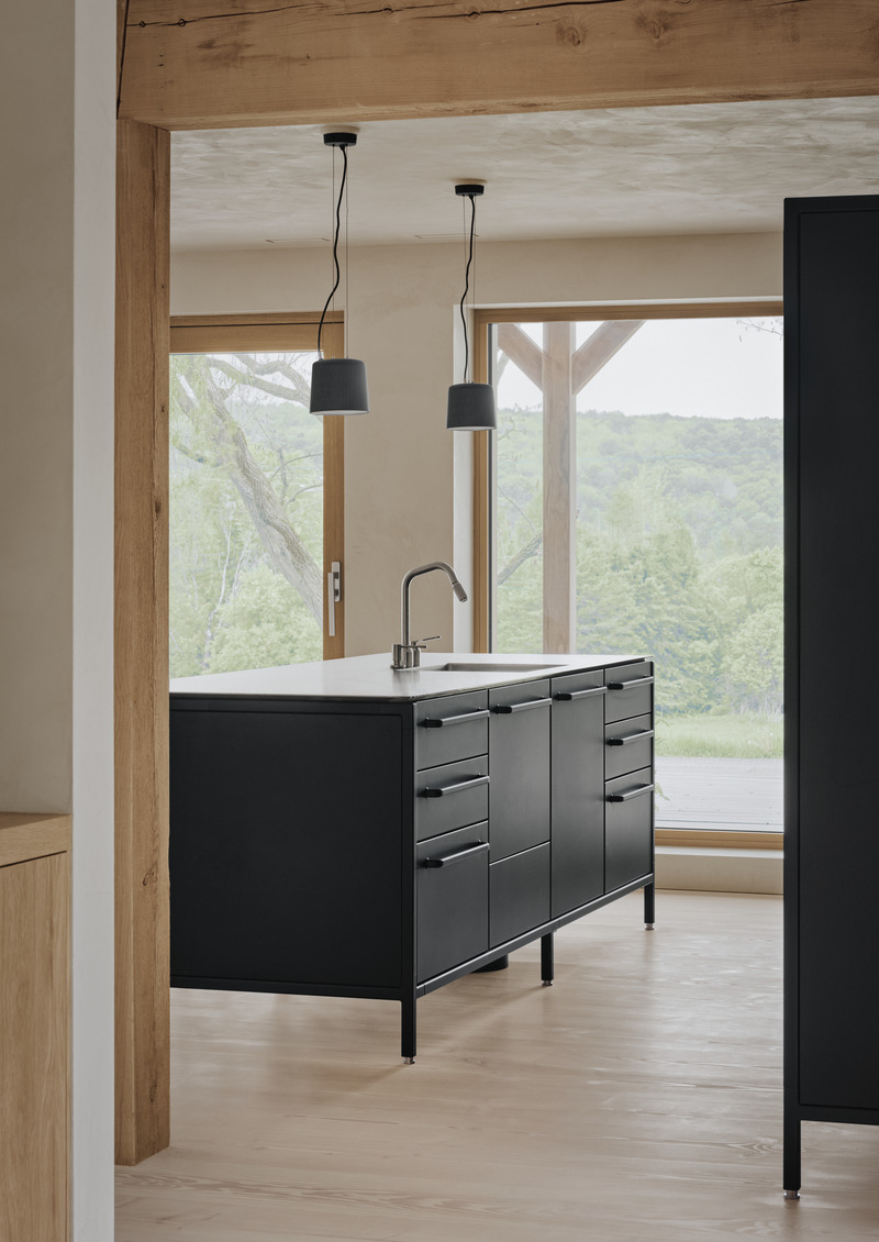Dossier de presse | 1685-07 - Communiqué de presse | Maison Melba - Atelier L'Abri - Architecture résidentielle - Cuisine - Crédit photo : Alex Lesage