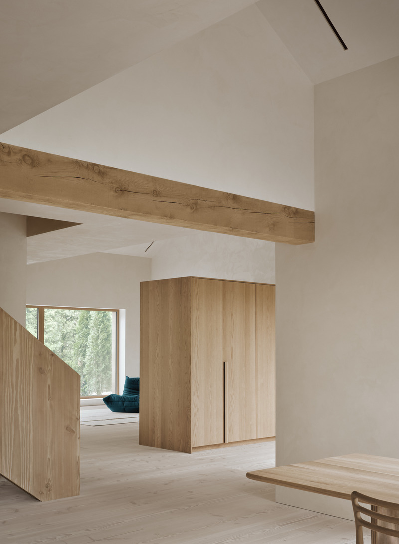 Dossier de presse | 1685-07 - Communiqué de presse | Maison Melba - Atelier L'Abri - Architecture résidentielle - Espace central - Crédit photo : Alex Lesage
