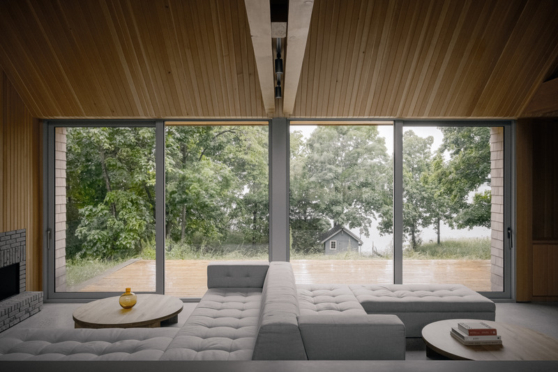 Dossier de presse | 2744-06 - Communiqué de presse | Cherry Valley - StudioAC - Architecture résidentielle - Living Room - Crédit photo : Felix Michaud