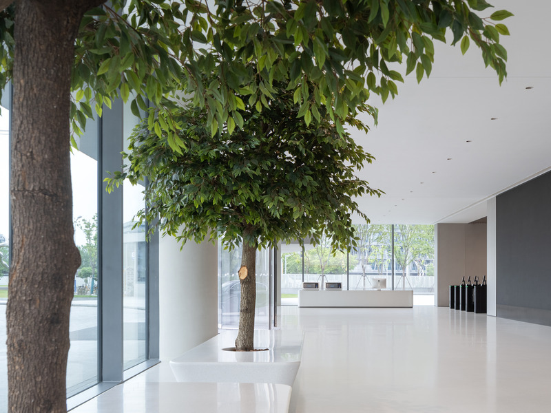 Dossier de presse | 3531-09 - Communiqué de presse | H World Group Global Headquarters - Vermilion Zhou Design Group - Design d’intérieur commercial - Entrance lobby - Crédit photo :  Jian Quan Wu 