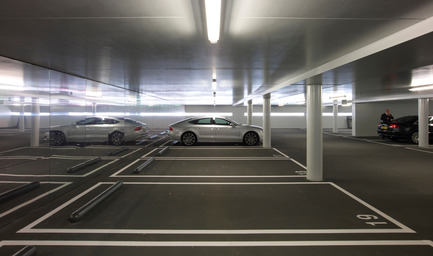 Dossier de presse | 876-01 - Communiqué de presse | New VVIP (Very, Very Important People) Terminal at Schiphol Airport Amsterdam - VMX Architects - Architecture institutionnelle - Crédit photo : Jeroen Musch