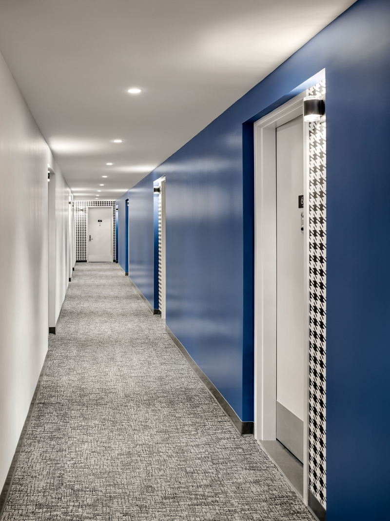 Dossier de presse | 5881-04 - Communiqué de presse | The Garnet - Shakespeare Gordon Studio - Architecture résidentielle - Corridor - Crédit photo : Alexander Severin