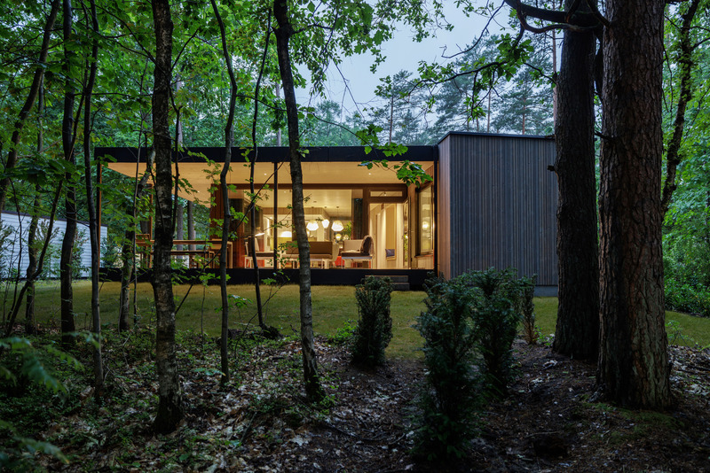 Dossier de presse | 1472-13 - Communiqué de presse | Center Parcs Cottage: Coming Together in Nature - Concrete Amsterdam - Architecture commerciale - Crédit photo : Ton Hurks<br>