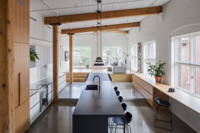 Dossier de presse | 1044-02 - Communiqué de presse | Elmire : la vie contemporaine au cœur d’un bâtiment historique de Montréal - La Firme - Architecture - Design d’intérieur résidentiel - Crédit photo : Ulysse Lemerise