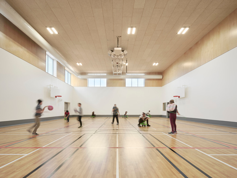 Press kit | 7340-01 - Press release | L'École de l'Étincelle Expands the Boundaries of  Conventional Schooling - Consortium Agence Spatiale, Appareil Architecture, BGLA architecture - Institutional Architecture - Photo credit: Maxime Brouillet