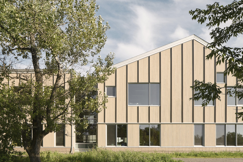 Press kit | 7340-01 - Press release | L'École de l'Étincelle Expands the Boundaries of  Conventional Schooling - Consortium Agence Spatiale, Appareil Architecture, BGLA architecture - Institutional Architecture - Photo credit: Maxime Brouillet