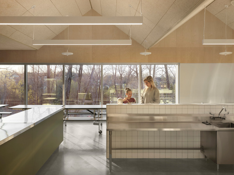 Press kit | 7340-01 - Press release | L'École de l'Étincelle Expands the Boundaries of  Conventional Schooling - Consortium Agence Spatiale, Appareil Architecture, BGLA architecture - Institutional Architecture - Photo credit: Maxime Brouillet