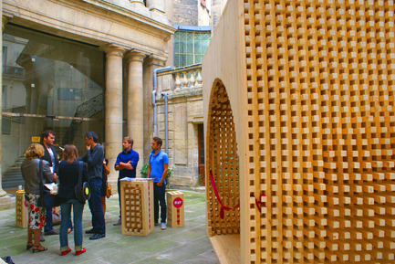 Press kit | 982-02 - Press release | Opening of the Festival of Lively Architecture 2012 Tuesday, June 12 - 6:30 p.m. - Association Champ Libre - Festival des Architectures Vives (FAV) - Event + Exhibition - Pavillon d’accueil du FAV - Photo credit: FAV