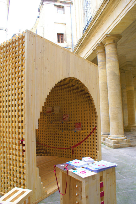 Press kit | 982-02 - Press release | Opening of the Festival of Lively Architecture 2012 Tuesday, June 12 - 6:30 p.m. - Association Champ Libre - Festival des Architectures Vives (FAV) - Event + Exhibition - Pavillon d’accueil du FAV - Photo credit: FAV