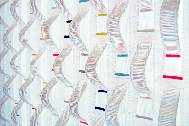 Press kit | 748-48 - Press release | UQAM's Centre de Design "Textile Design Now” Exhibition Showcases the Work of Women Textile Designers and Artists - UQAM Centre de Design - Event + Exhibition - Alissa + Nienke (A+N Studio)<br> The Sun Show (2019)<br style=""><p class="">Curtain (Polyamide, cotton)</p> - Photo credit: A+N Studio