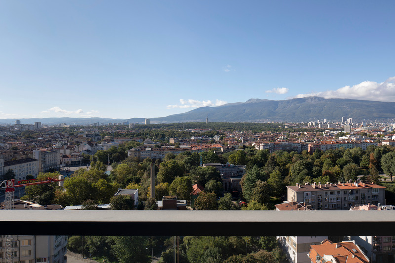 Dossier de presse | 3045-04 - Communiqué de presse | Infinity Park - STARH - Architecture résidentielle - STARH_Infinity Park - Crédit photo : © Dian Stanchev