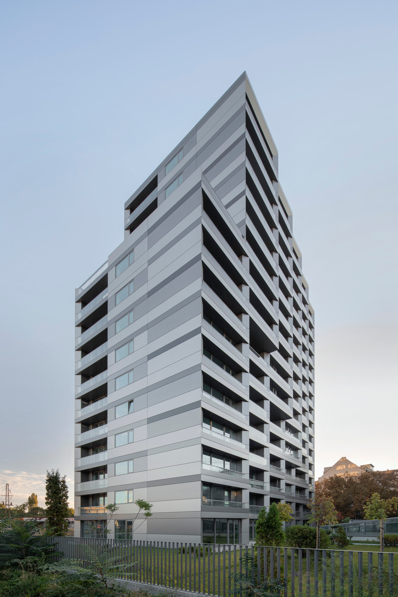 Dossier de presse | 3045-04 - Communiqué de presse | Infinity Park - STARH - Architecture résidentielle - STARH_Infinity Park - Crédit photo : © Dian Stanchev