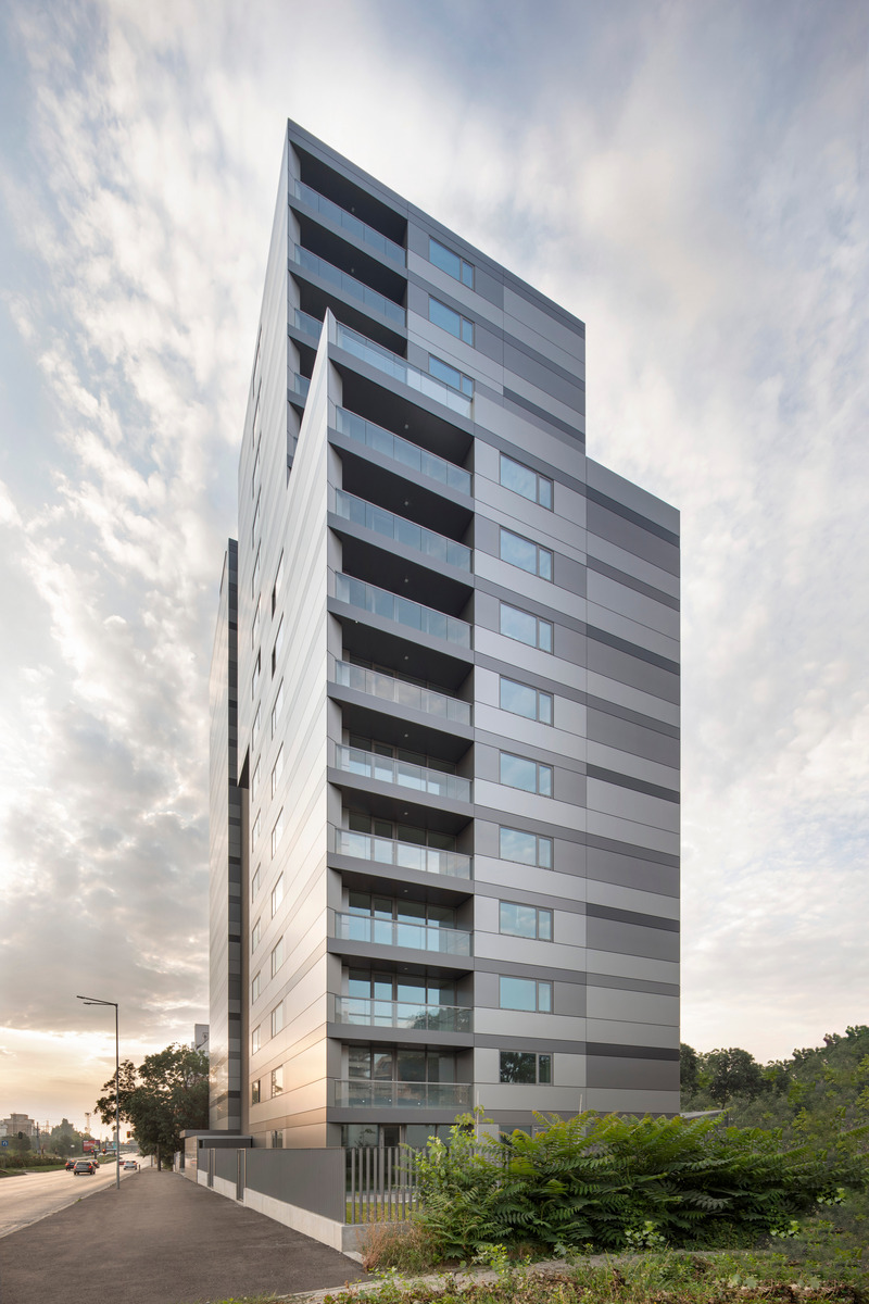 Dossier de presse | 3045-04 - Communiqué de presse | Infinity Park - STARH - Architecture résidentielle - STARH_Infinity Park - Crédit photo : © Dian Stanchev