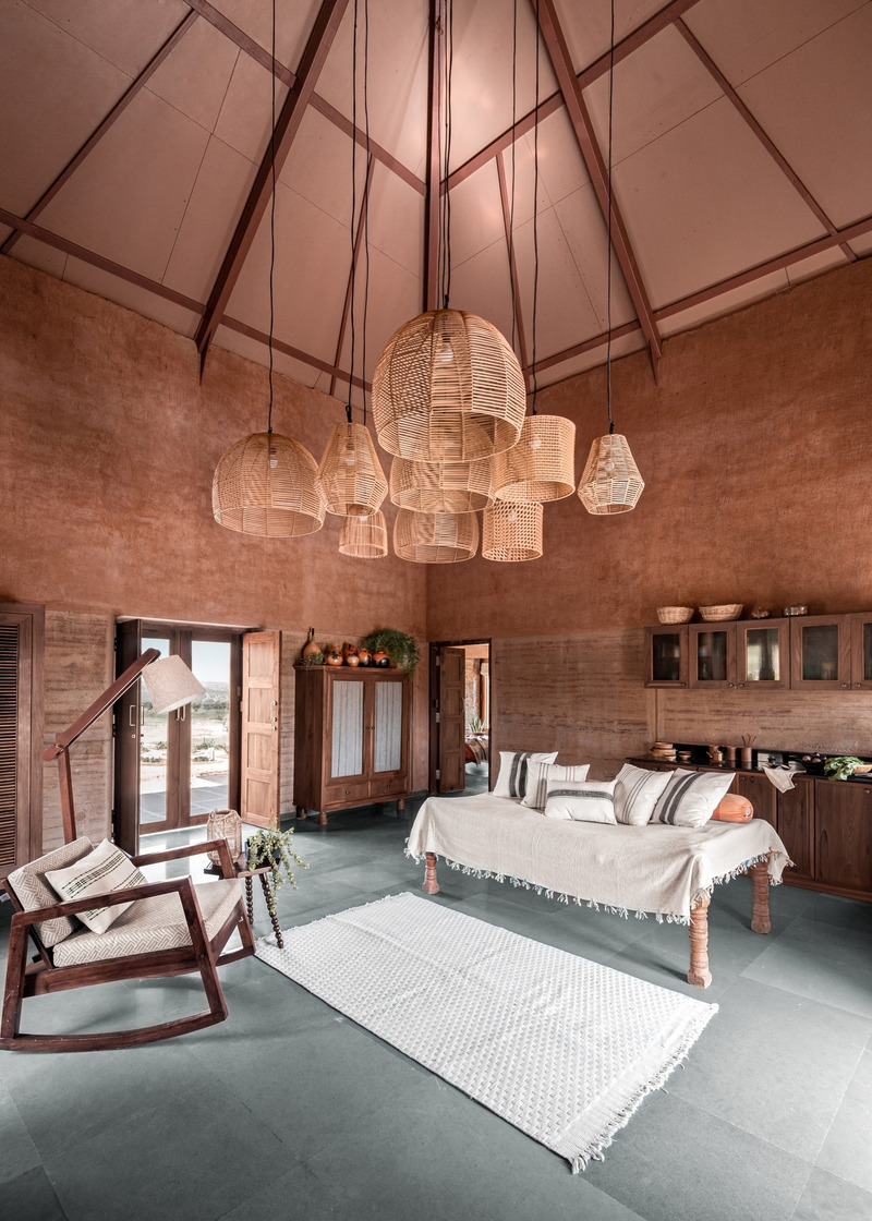 Dossier de presse | 4709-05 - Communiqué de presse | Dezeen Awards 2023 Reveals the Best Architecture, Interiors and Design Around the World - Dezeen - Architecture résidentielle - Architecture - House (rural) - Mud House by Sketch Design Studio  - Crédit photo : Jeevan Jyot