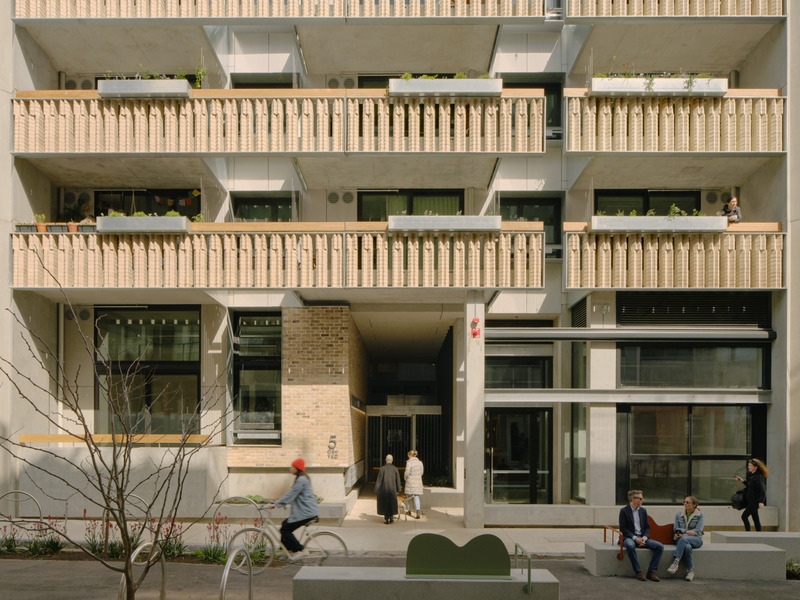 Dossier de presse | 4709-05 - Communiqué de presse | Dezeen Awards 2023 Reveals the Best Architecture, Interiors and Design Around the World - Dezeen - Architecture résidentielle - Architecture - Housing - Nightingale Village by Architecture architecture, Austin Maynard Architects, Breathe, Clare Cousins Architects, Hayball and Kennedy Nolan - Crédit photo : Tom Ross