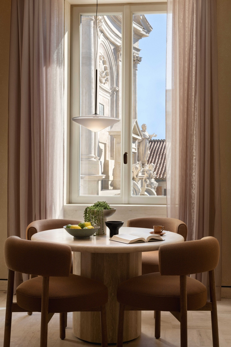 Dossier de presse | 4709-05 - Communiqué de presse | Dezeen Awards 2023 Reveals the Best Architecture, Interiors and Design Around the World - Dezeen - Architecture résidentielle - Hotel and short-stay interior - Six Senses Rome by Patricia Urquiola - Crédit photo : Luca Rotondo