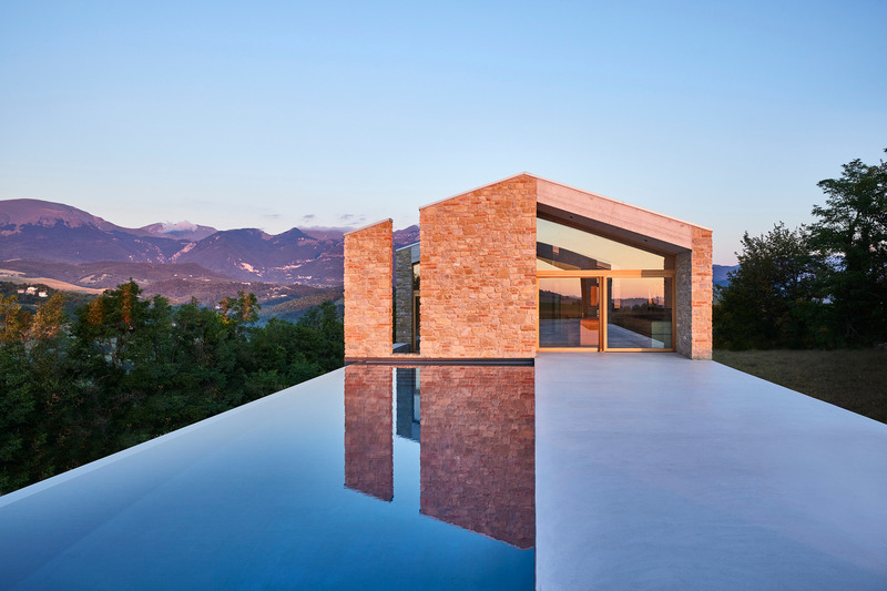 Press kit | 661-78 - Press release | World Architecture Festival 2023 – Day One Winners of International Architectural Awards Announced - World Architecture Festival (WAF) - Residential Architecture -  COMPLETED BUILDINGS-Casa Ward by Carl Fredrik Svenstedt Architect  - Photo credit: Dan Glasser
