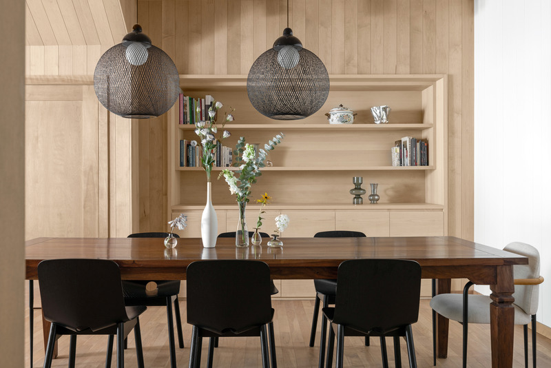 Dossier de presse | 3083-05 - Communiqué de presse | Le chalet Magog : un refuge luxueux en bord de Lac réalisé par Mélodie Violet, designer d'intérieur - Imagine - Design d’intérieur résidentiel - Crédit photo : Studio CRBN