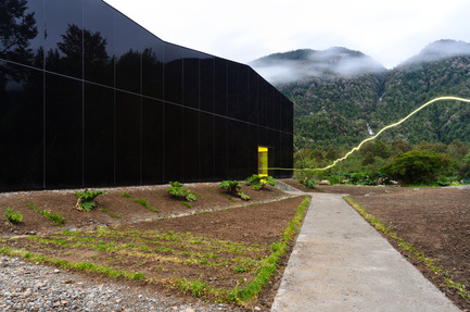 Dossier de presse | 1006-01 - Communiqué de presse | Glacial water botteling plant - Panorama - Architecture industrielle - Crédit photo : Cristobal Valdes