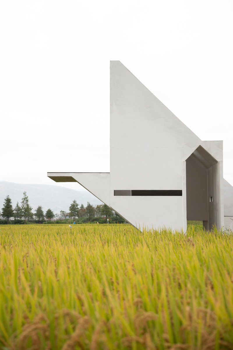 Dossier de presse | 5651-06 - Communiqué de presse | Concrete Pavilion - LIN architecture - Architecture industrielle - side view - Crédit photo : chen zhitong