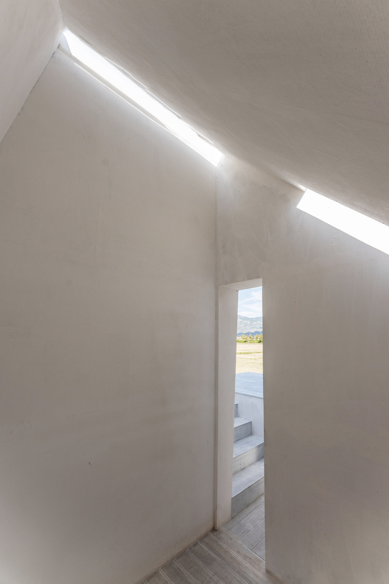 Dossier de presse | 5651-06 - Communiqué de presse | Concrete Pavilion - LIN architecture - Architecture industrielle - sky light - Crédit photo : zhuo hongduo