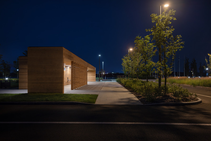 Press kit | 718-04 - Press release | Promenade Samuel-De Champlain, Phase 3 - Daoust Lestage Lizotte Stecker - Institutional Architecture -  Pavillon de la Côte; a sheltered stop for users of the Coastal Meadows  - Photo credit: Stephane Groleau