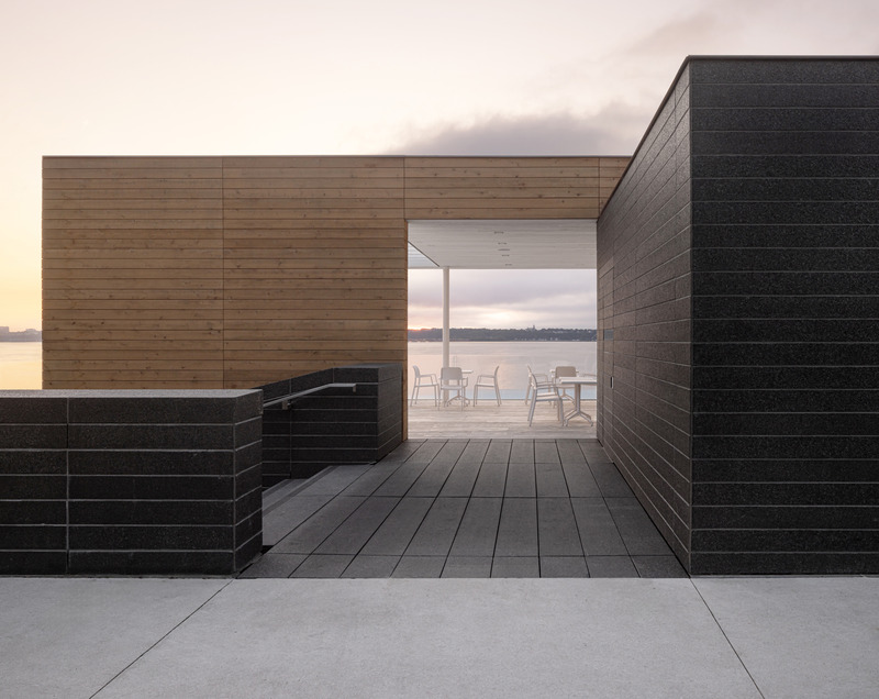 Press kit | 718-04 - Press release | Promenade Samuel-De Champlain, Phase 3 - Daoust Lestage Lizotte Stecker - Institutional Architecture -  Pavillon des Baigneurs; juxtaposition of volumes framing magnified views of the river  - Photo credit: Stephane Groleau