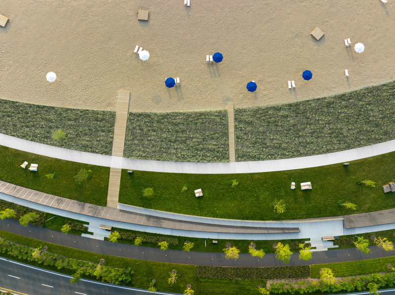 Press kit | 718-04 - Press release | Promenade Samuel-De Champlain, Phase 3 - Daoust Lestage Lizotte Stecker - Institutional Architecture -  Beach sector; reminiscent of the Foulon Beach as a converging place  - Photo credit: Adrien Williams