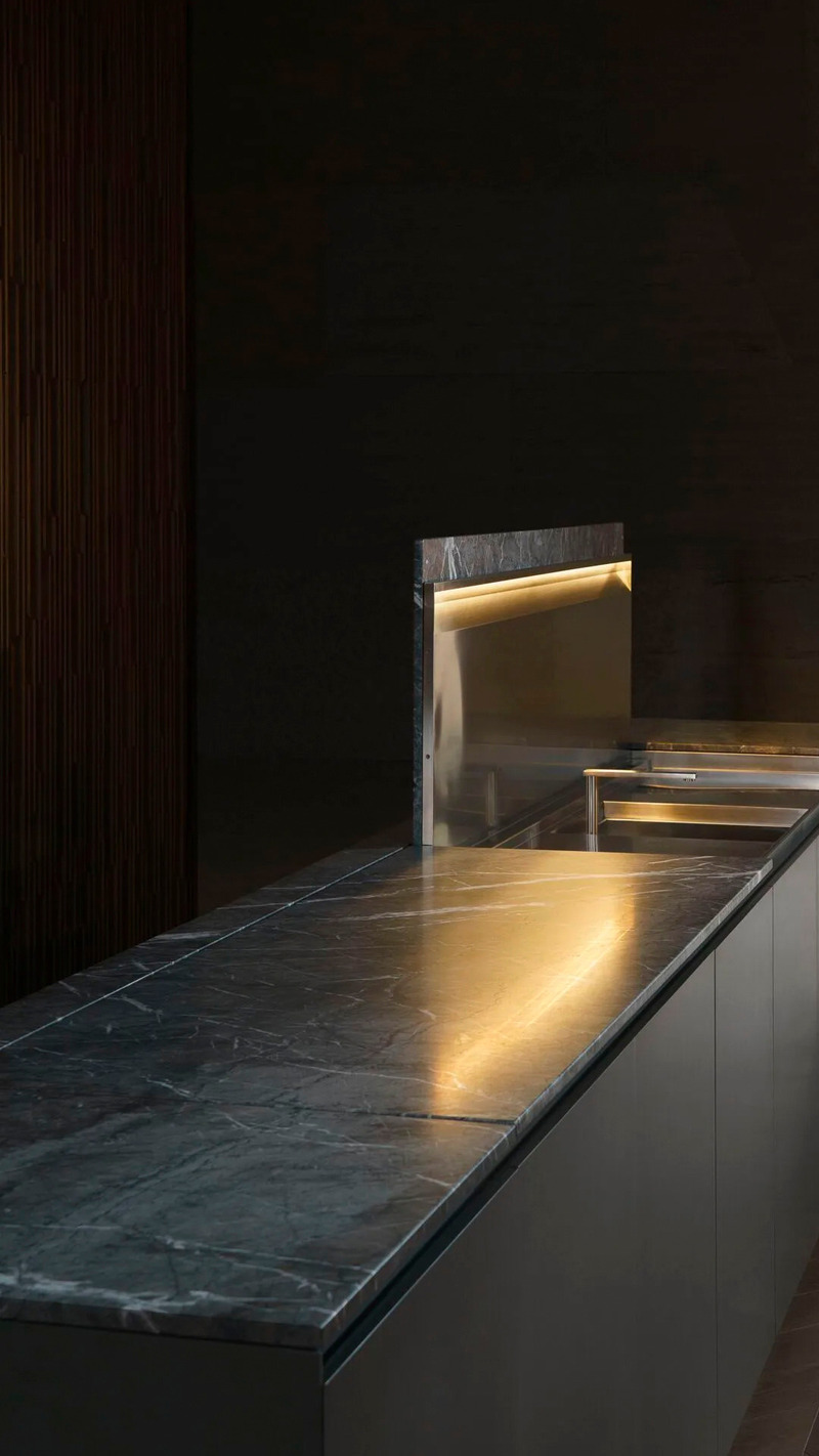 Press kit | 5622-05 - Press release | ADA 2023 Winners Announced: The Big Night in Milano! - Archiproducts - Industrial Design - NERO CUCINE - N037 GRIGIO CARNICO designed by Nero Cucine - Photo credit:  Archiproducts 