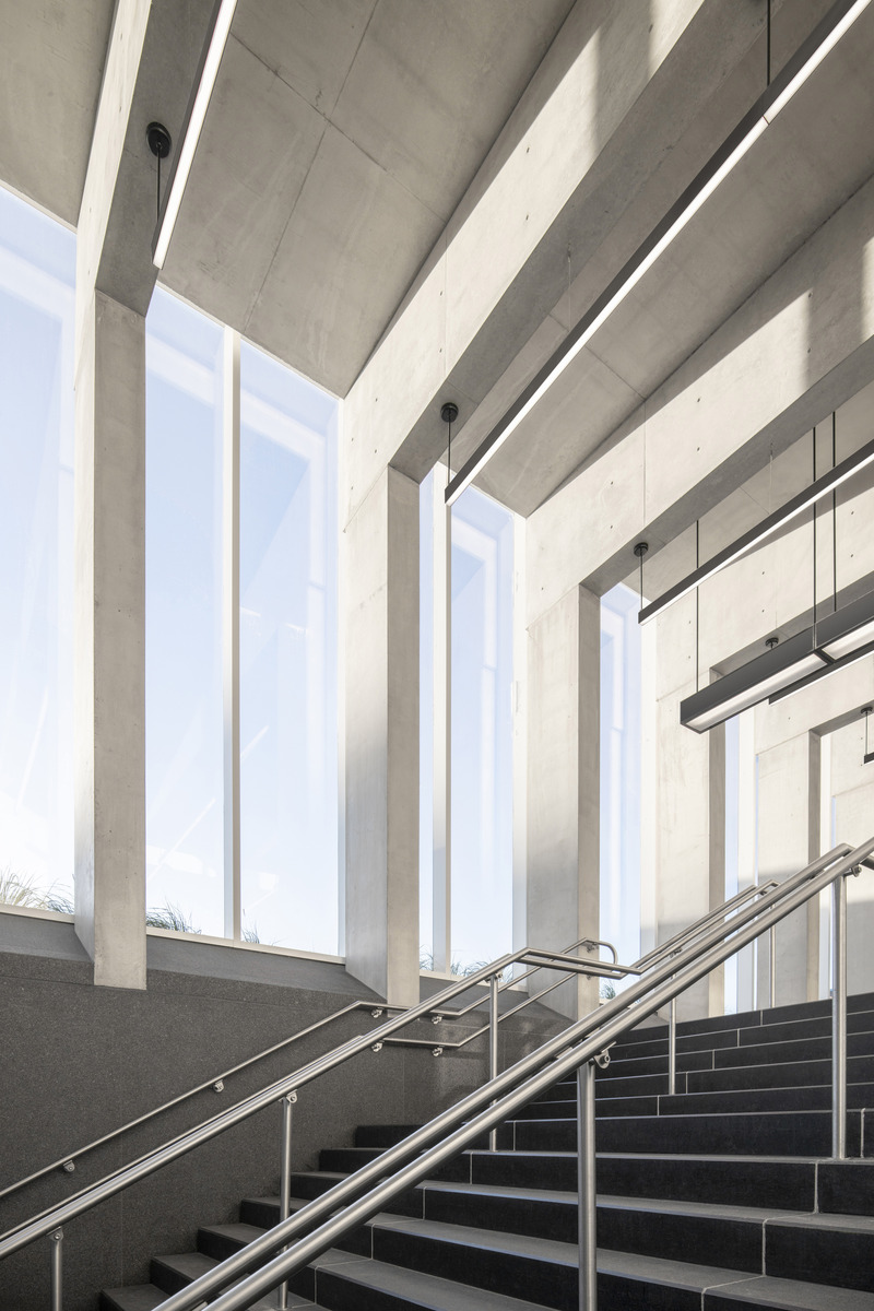 Dossier de presse | 7036-01 - Communiqué de presse | Le Pôle multimodal Vendôme se distingue à l’international en remportant un Architecture MasterPrize dans la catégorie « Transportation » - Bisson Fortin | Provencher_Roy Architectes en consortium - Architecture institutionnelle - Nouvel édicule à la station Vendôme - Crédit photo : David Boyer