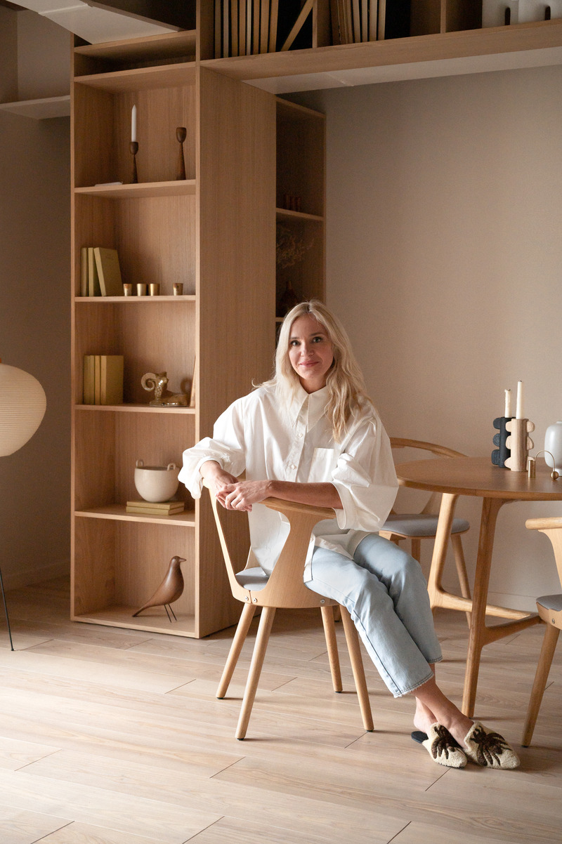 Dossier de presse | 7482-01 - Communiqué de presse | Pied-à-Terre With a Lot of Wood - Yana Molodykh - Design d’intérieur résidentiel - Yana Molodykh  - Crédit photo : Yevhenii Avramenko