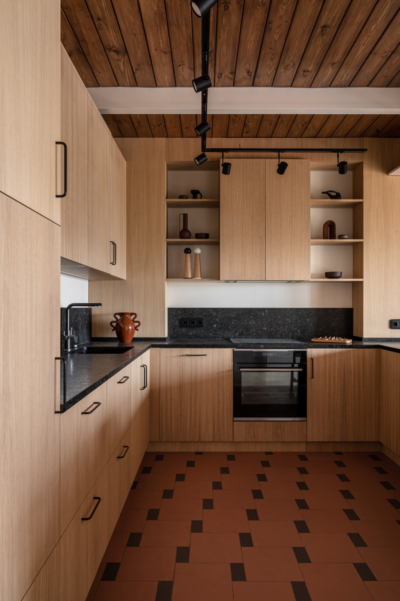 Dossier de presse | 7482-01 - Communiqué de presse | Pied-à-Terre With a Lot of Wood - Yana Molodykh - Design d’intérieur résidentiel - Crédit photo : Yevhenii Avramenko
