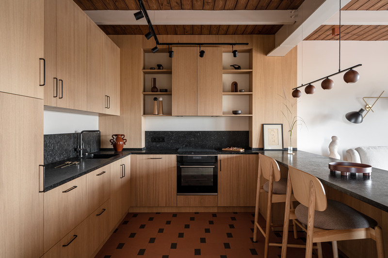 Dossier de presse | 7482-01 - Communiqué de presse | Pied-à-Terre With a Lot of Wood - Yana Molodykh - Design d’intérieur résidentiel - Crédit photo : Yevhenii Avramenko