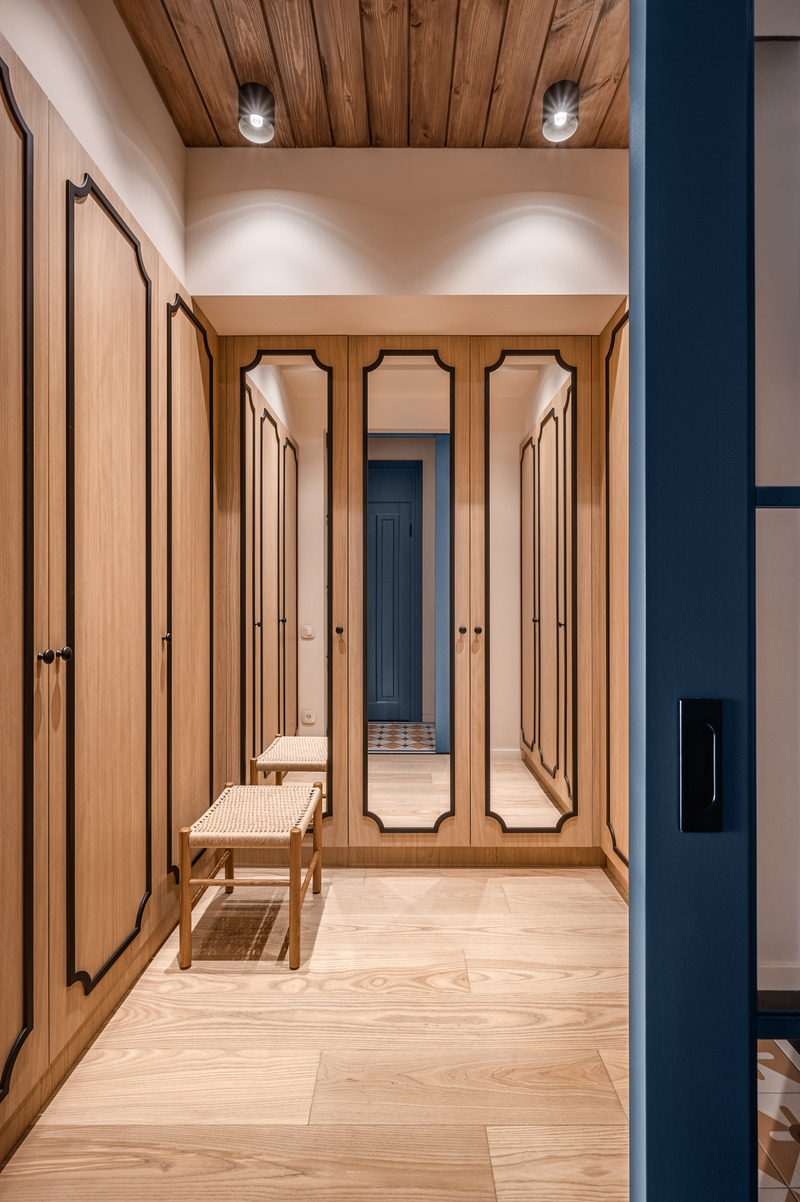 Dossier de presse | 7482-01 - Communiqué de presse | Pied-à-Terre With a Lot of Wood - Yana Molodykh - Design d’intérieur résidentiel - Crédit photo : Yevhenii Avramenko