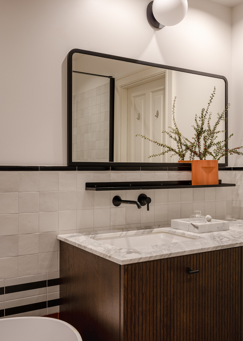 Dossier de presse | 7482-01 - Communiqué de presse | Pied-à-Terre With a Lot of Wood - Yana Molodykh - Design d’intérieur résidentiel - Crédit photo : Yevhenii Avramenko