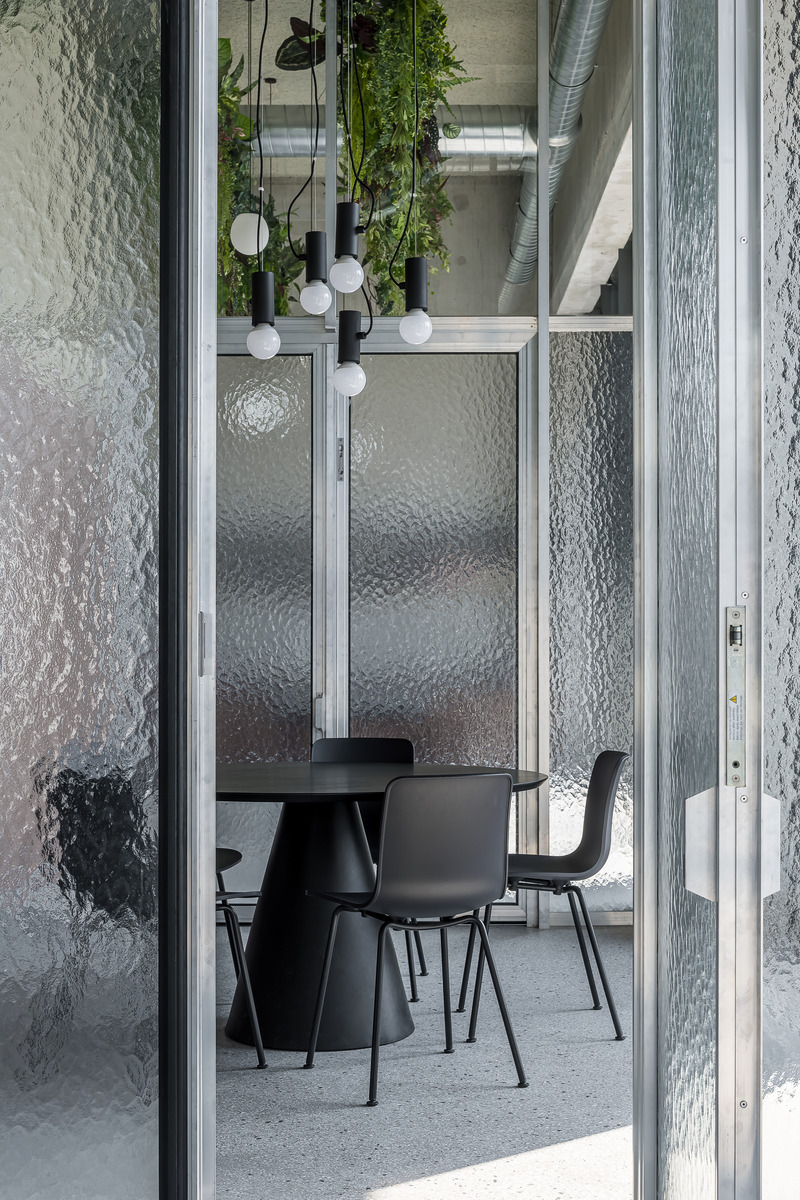Dossier de presse | 7481-01 - Communiqué de presse | Link Lab Creative Offices - Stay Studio & Markland Architects - Design d’intérieur commercial - Crédit photo : Cafeine