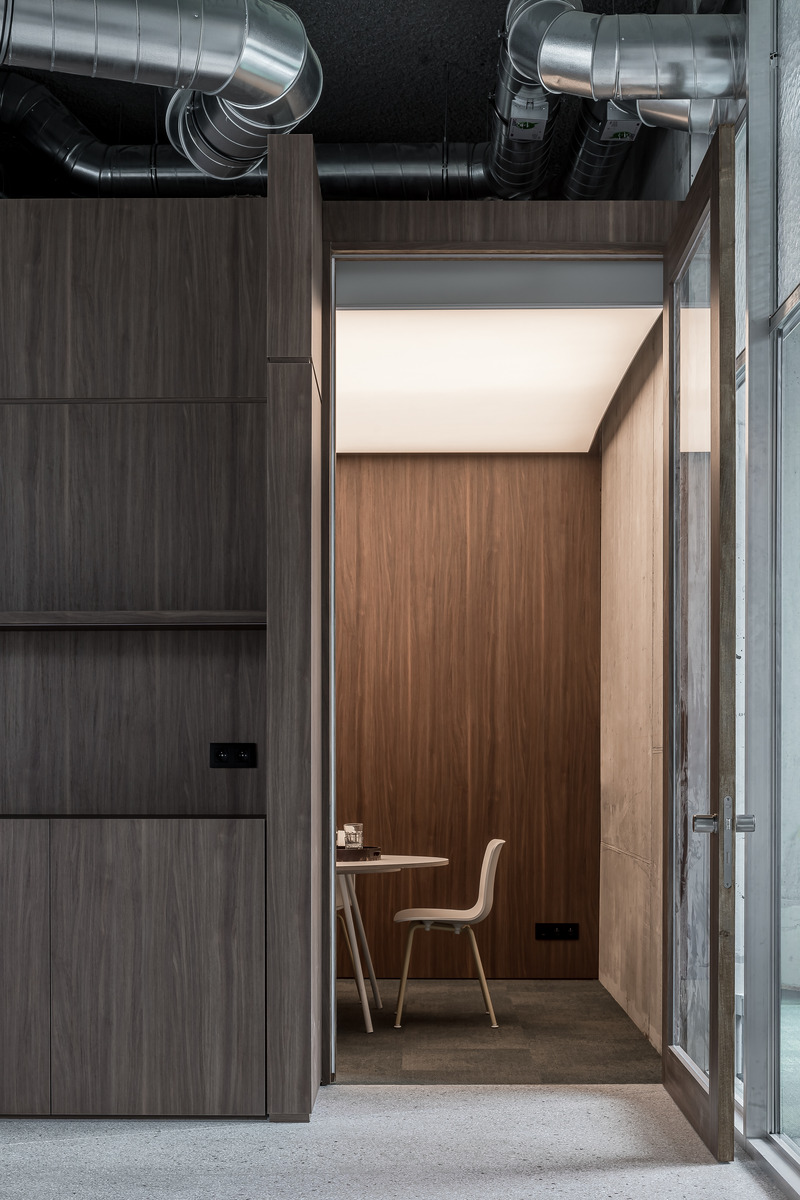 Dossier de presse | 7481-01 - Communiqué de presse | Link Lab Creative Offices - Stay Studio & Markland Architects - Design d’intérieur commercial - Crédit photo : Cafeine