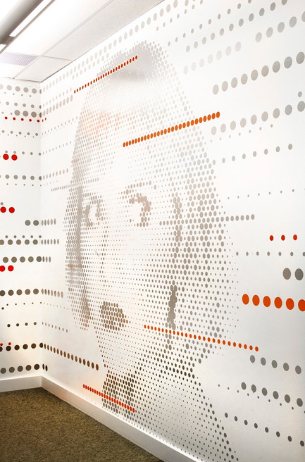Press kit | 865-02 - Press release | Astral Media - Lemay - Commercial Interior Design - Mur  graphique Astral - Photo credit: Claude-Simon Langlois
