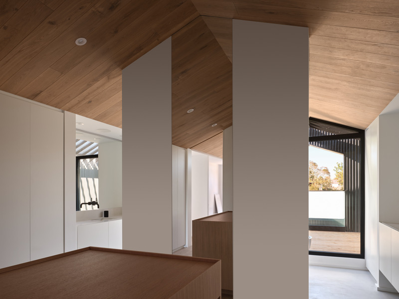 Dossier de presse | 2744-07 - Communiqué de presse | Everden Residence - StudioAC - Architecture résidentielle - Primary Closet - Crédit photo : Doublespace Photography