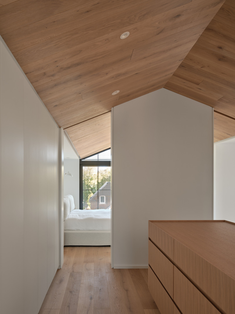 Dossier de presse | 2744-07 - Communiqué de presse | Everden Residence - StudioAC - Architecture résidentielle - Primary Closet - Crédit photo : Doublespace Photography