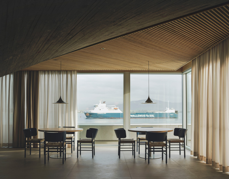 Press kit | 3766-03 - Press release | Restaurant MMC, Brutalism Over the Sea - Zooco Estudio - Commercial Interior Design - Restaurant MMC - Photo credit: David Zarzoso