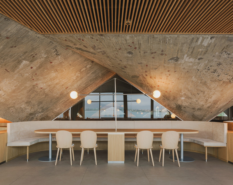 Press kit | 3766-03 - Press release | Restaurant MMC, Brutalism Over the Sea - Zooco Estudio - Commercial Interior Design - Restaurant MMC - Photo credit: David Zarzoso