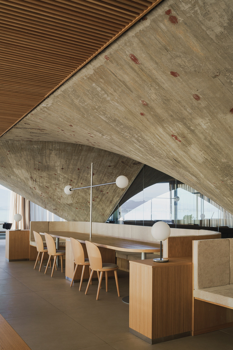 Press kit | 3766-03 - Press release | Restaurant MMC, Brutalism Over the Sea - Zooco Estudio - Commercial Interior Design - Restaurant MMC - Photo credit: David Zarzoso