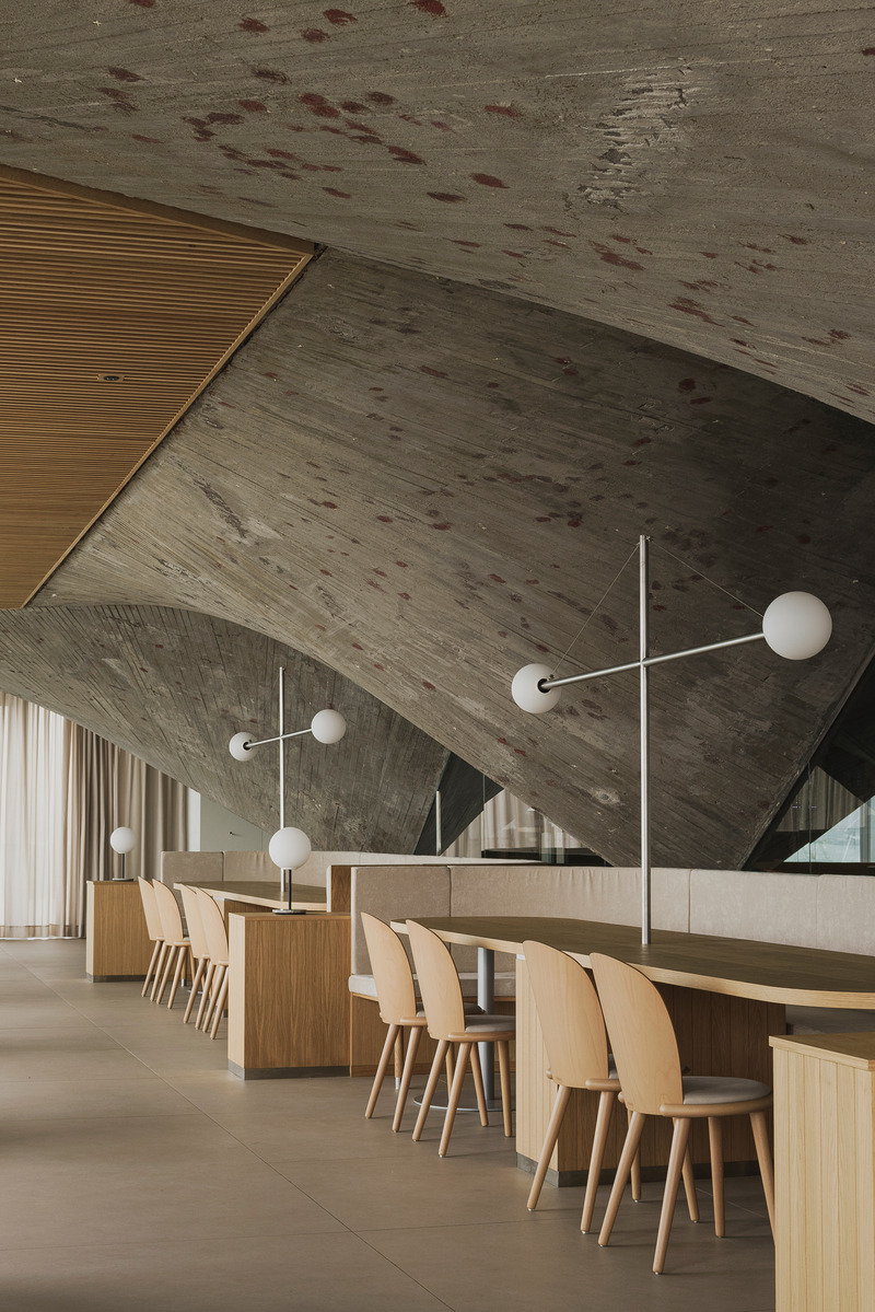 Press kit | 3766-03 - Press release | Restaurant MMC, Brutalism Over the Sea - Zooco Estudio - Commercial Interior Design - Restaurant MMC - Photo credit: David Zarzoso