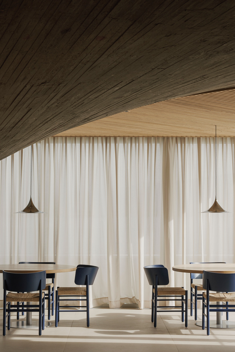 Press kit | 3766-03 - Press release | Restaurant MMC, Brutalism Over the Sea - Zooco Estudio - Commercial Interior Design - Restaurant MMC - Photo credit: David Zarzoso