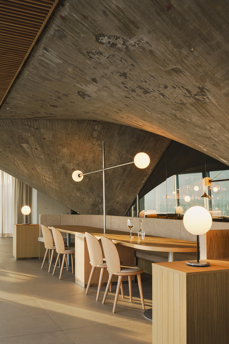 Press kit | 3766-03 - Press release | Restaurant MMC, Brutalism Over the Sea - Zooco Estudio - Commercial Interior Design - Restaurant MMC - Photo credit: David Zarzoso